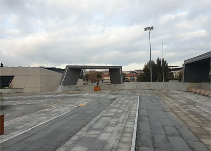 İzmir Metropolitan Municipality Karabağlar Selvili Parking Lot